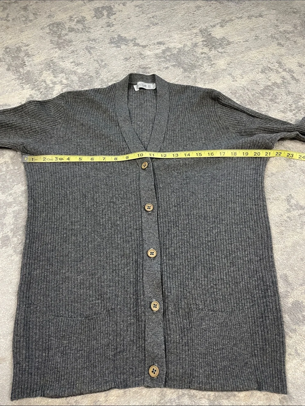 Vintage Lyle & Scott Scottish Cashmere Gray Cardigan Sweater Sz 40